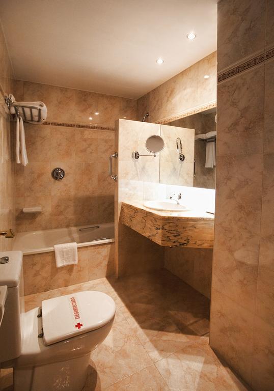 Habitación Familiar (2 adultos y 2 niños)